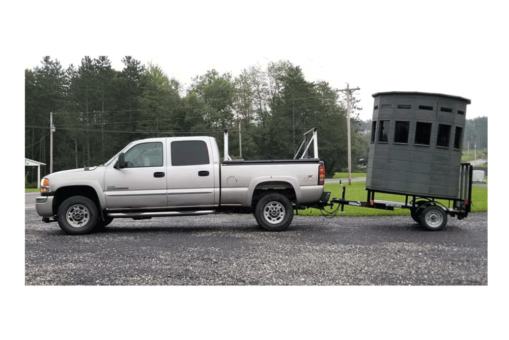 6' x 6' 360 Standard Hunting Blind on Trailer Stand
